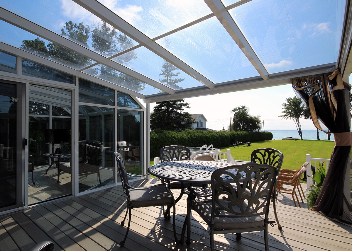 auvent en verre et aluminium