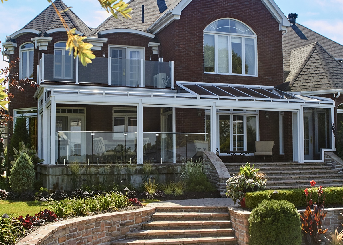 auvent en verre et aluminium