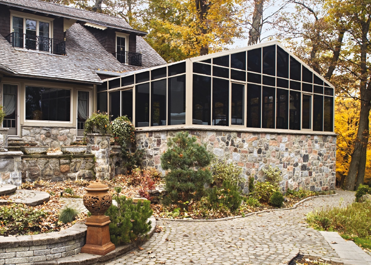 solarium sur mesure avec toit en verre