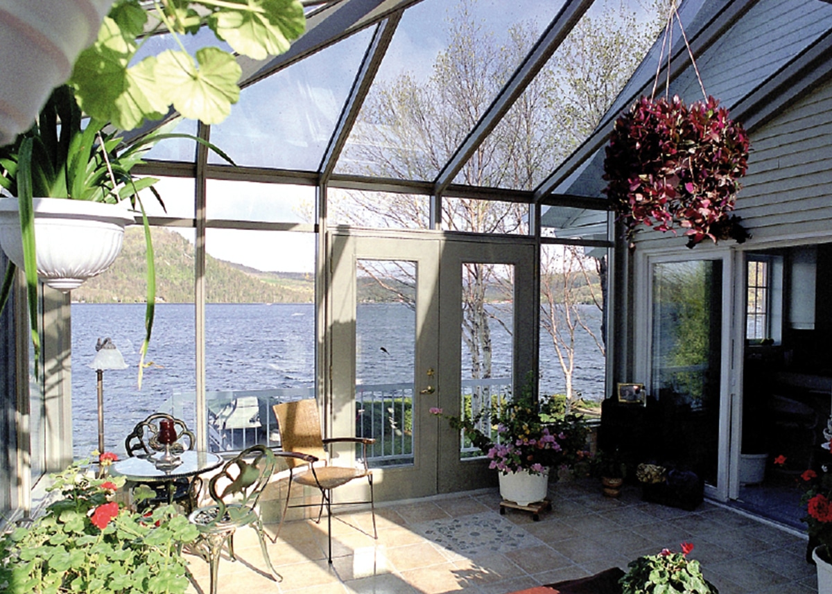 solarium sur mesure avec toit en verre