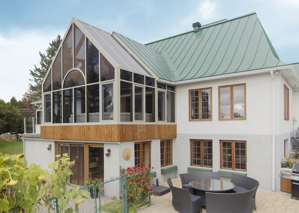 solarium sur mesure avec toit en verre