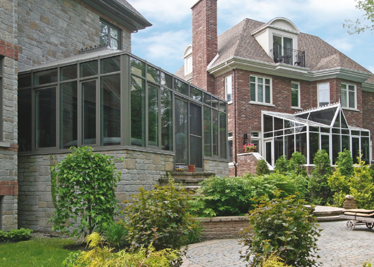 solarium sur mesure avec toit en verre