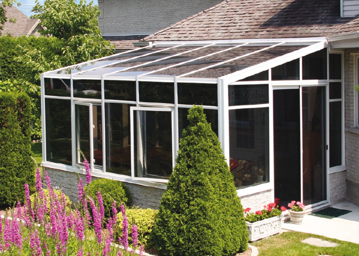 solarium sur mesure avec toit en verre